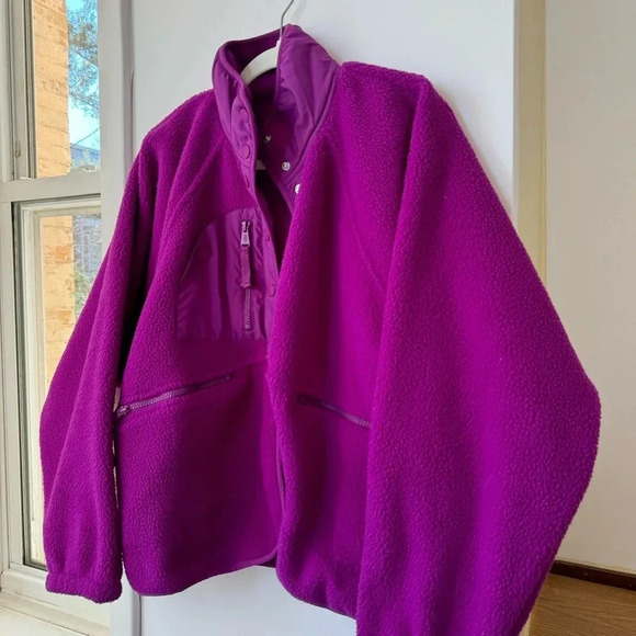 New Free People Hit The Slopes Fleece Jacket in Purple Bomber FP Movement - Picture 7 of 13